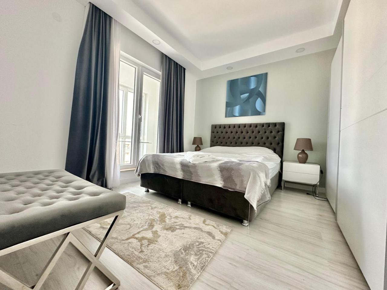 Double Studio A601 StayInn by Cosmopolis — 4-Star Luxury Hotel in Stefanestii De Jos, Romania