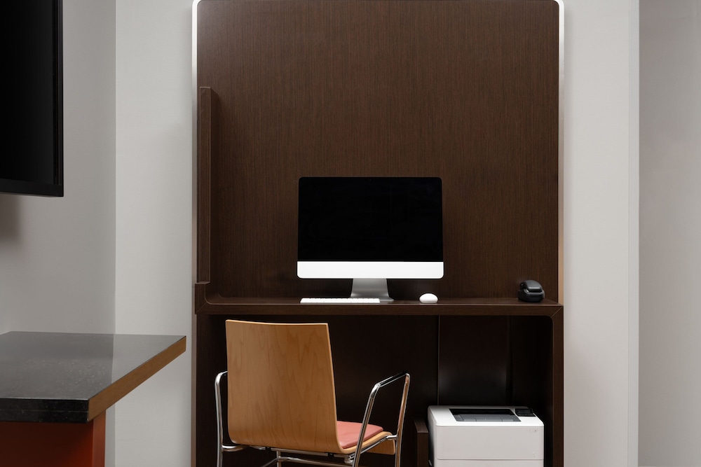 TownePlace Suites by Marriott Champaign Urbana Campustown - photo 27