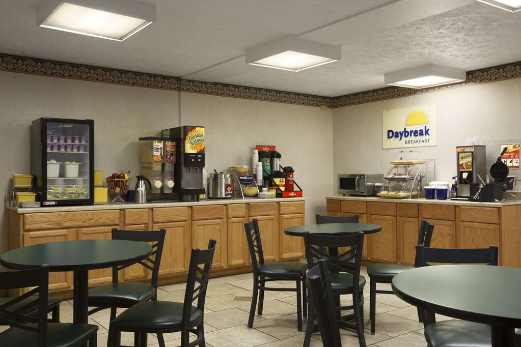 Days Inn by Wyndham Waynesboro - photo 20