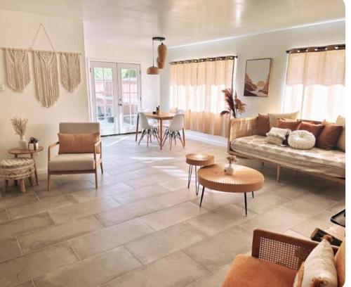 Adobe Hideaway House — 4-Star Luxury Hotel in Joshua Tree, United States