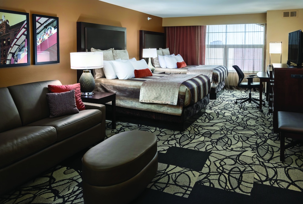 ClubHouse Hotel & Suites Fargo - photo 9