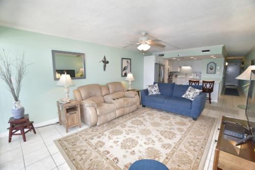 0303 Waters Edge Resort 1 Bedroom Condo by RedAwning - photo 5