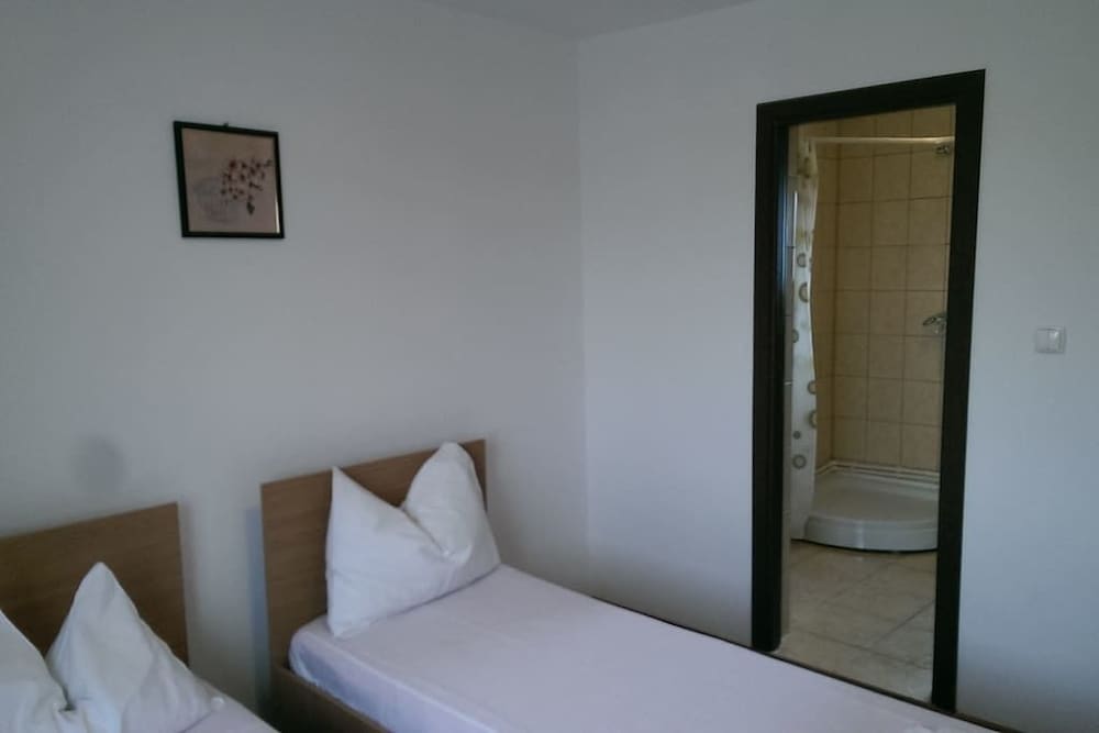 Casa Noastra — Limanu — photo 3