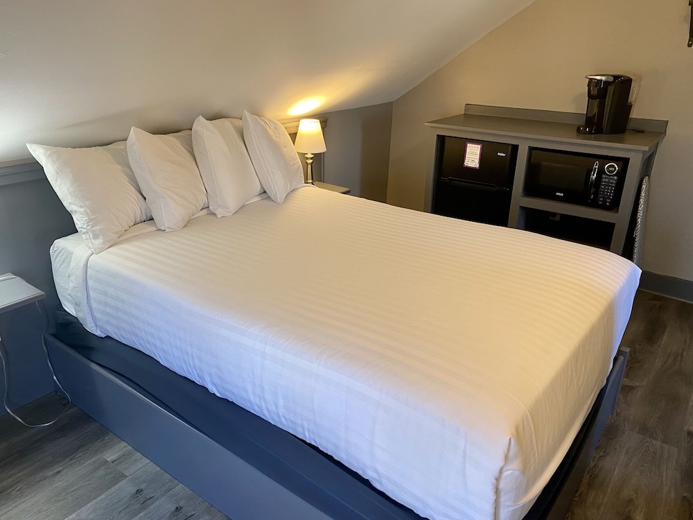 Captain Wohlt Inn Bed & Breakfast - photo 4