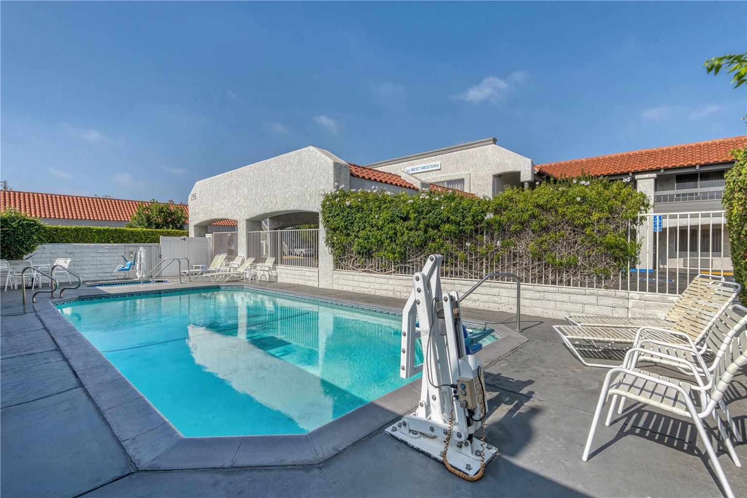 SureStay Hotel by Best Western Camarillo - photo 33