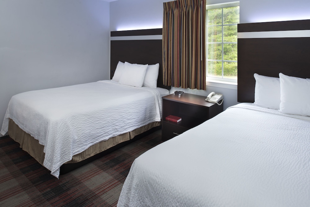 Luxbury Inn & Suites - photo 12