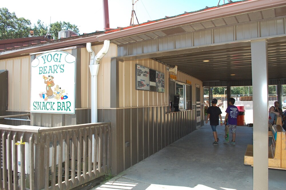 O'Connell's Yogi Bear Park - photo 30