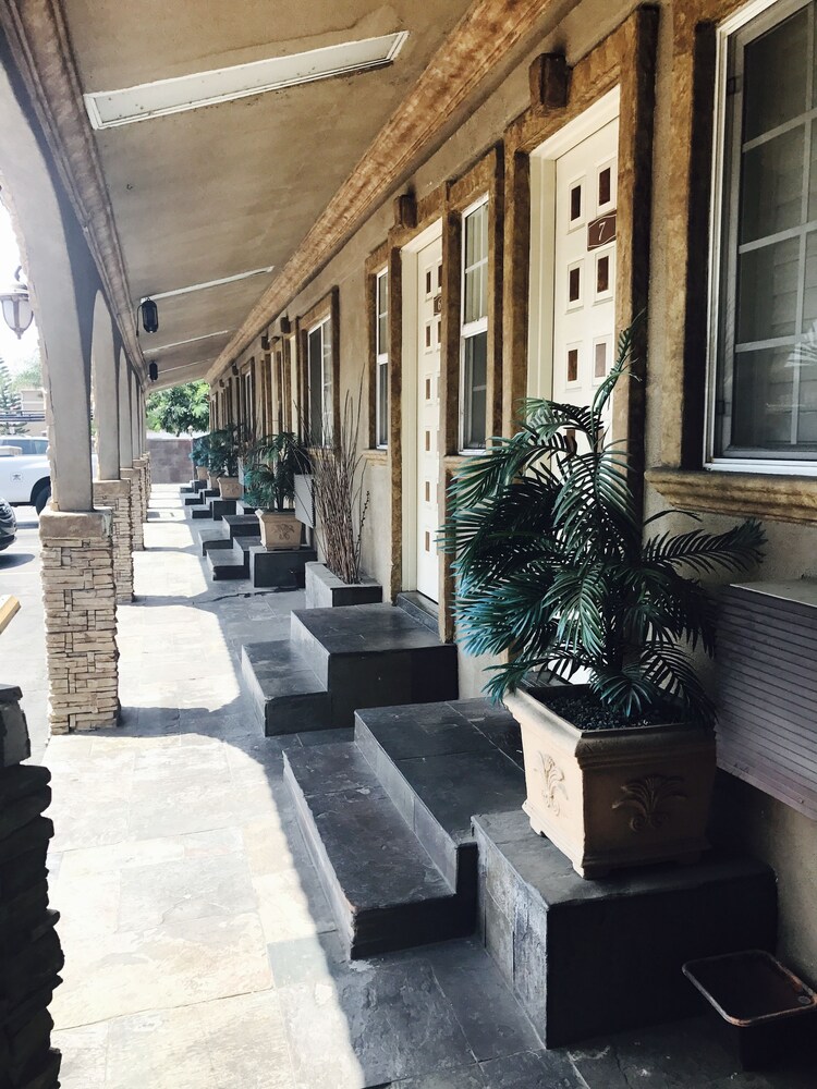 Royala Inn - photo 21