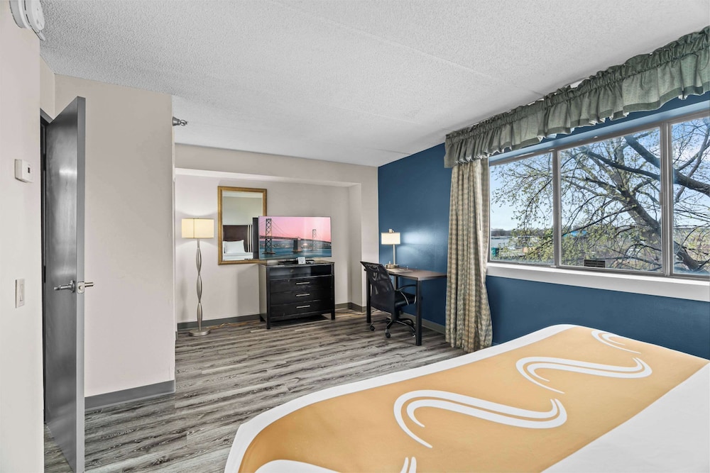 Quality Inn & Suites Mall of America MSP Airport - photo 29