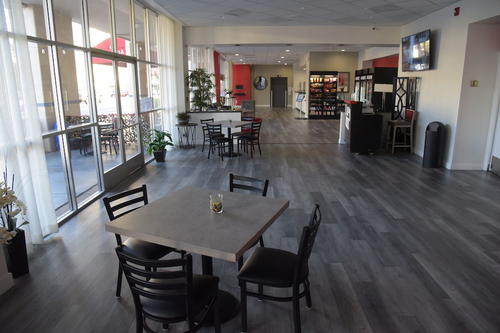 Ramada by Wyndham San Diego National City - photo 49
