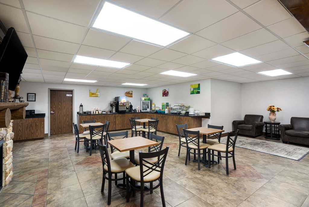 Quality Inn & Suites Monterey I 40 - photo 30