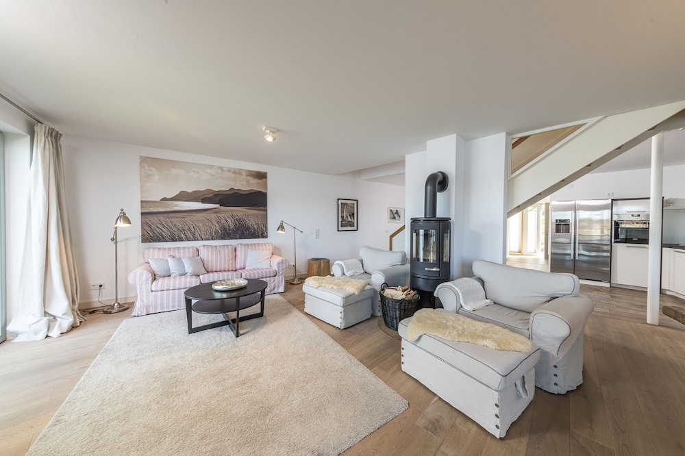 Kapitänsbrücke Penthouse — 5-Star Luxury Hotel in Kappeln, Germany