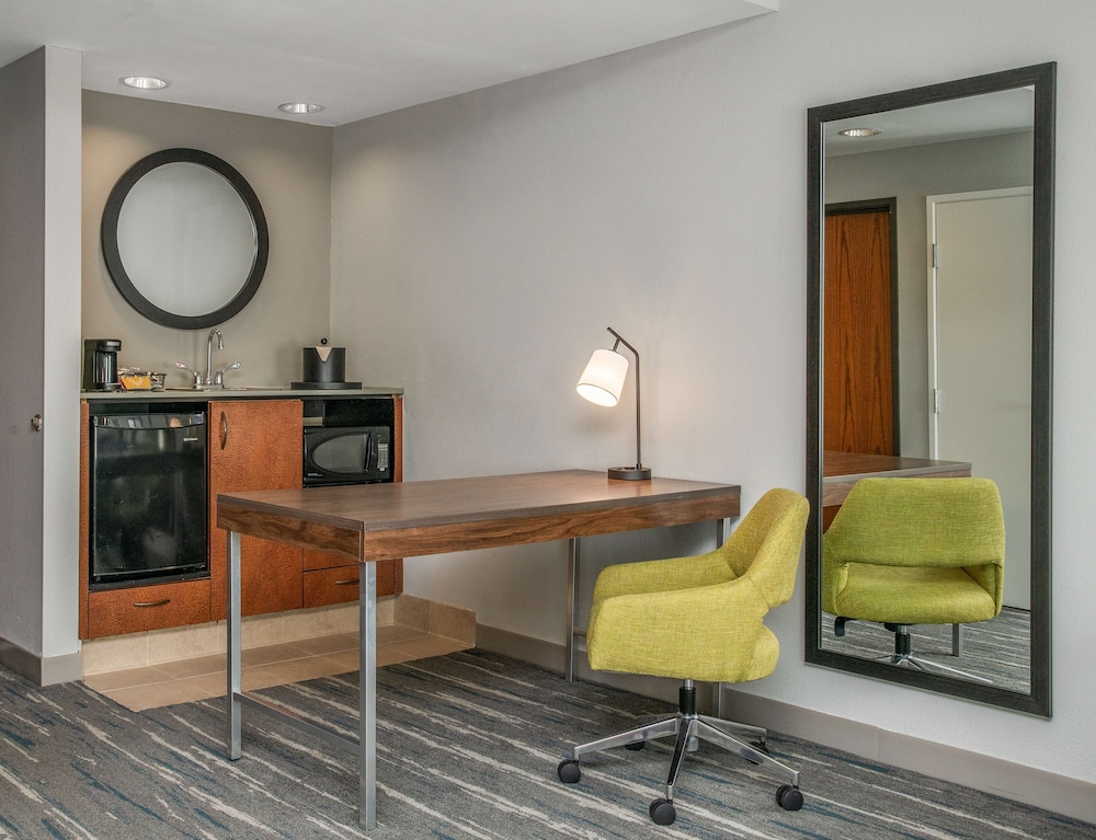 Hampton Inn & Suites Dallas Allen - photo 12