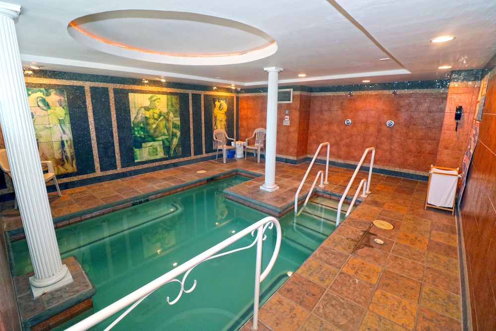 Masterpiece Hotel - photo 85