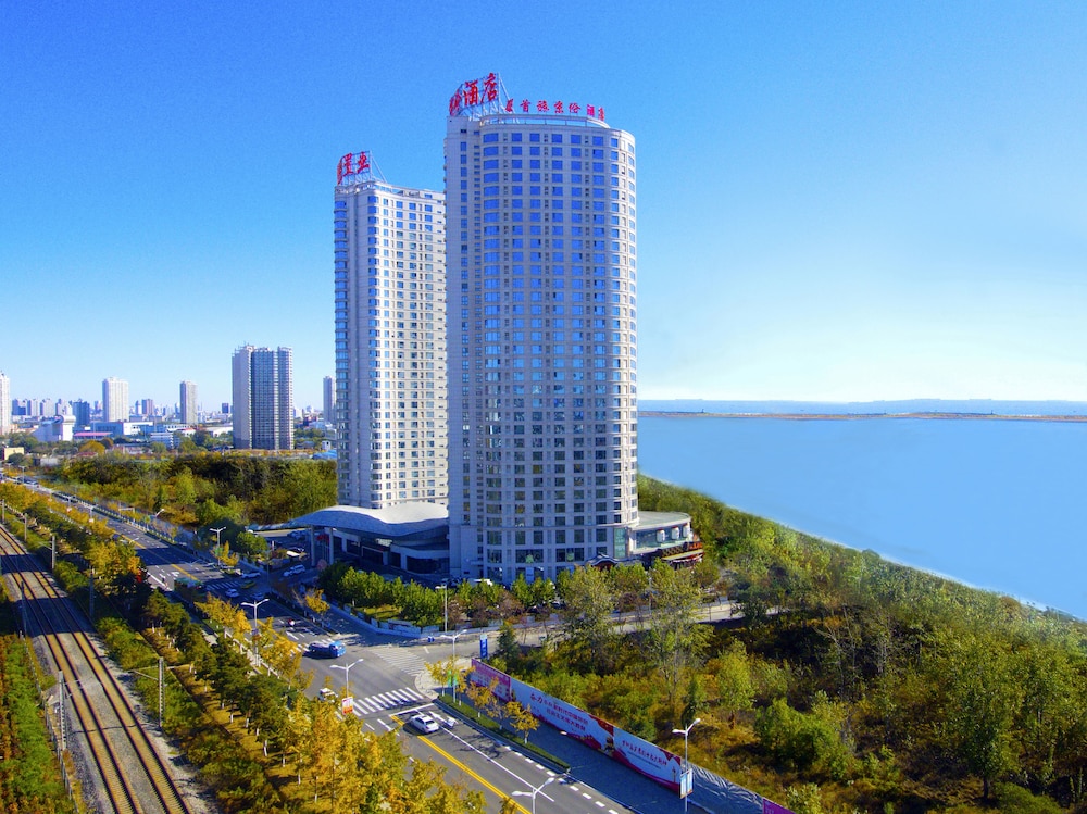 Qinhuangdao BTG Jinglun Hotel — hotel in Qinhuangdao