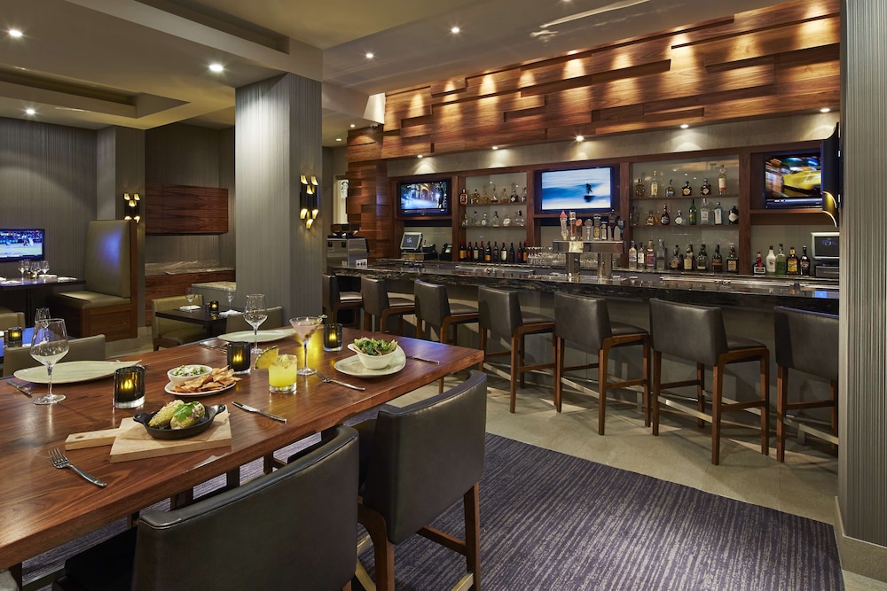 Hilton San Diego Mission Valley - photo 35