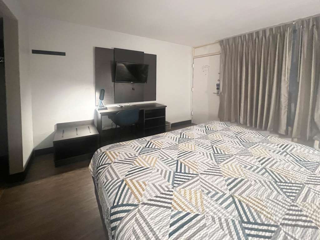 Motel 6 Glendale - photo 21