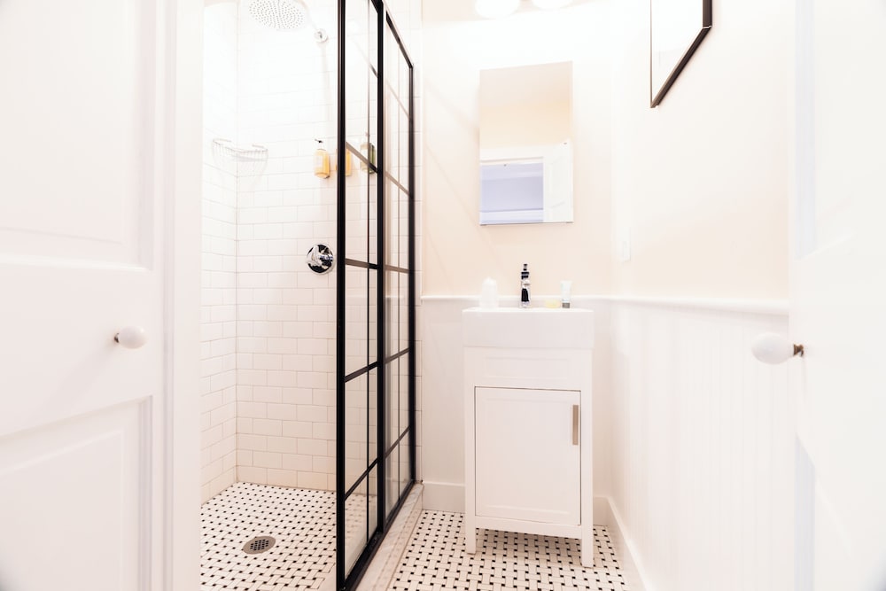 Ellery Hotel Provincetown - photo 32