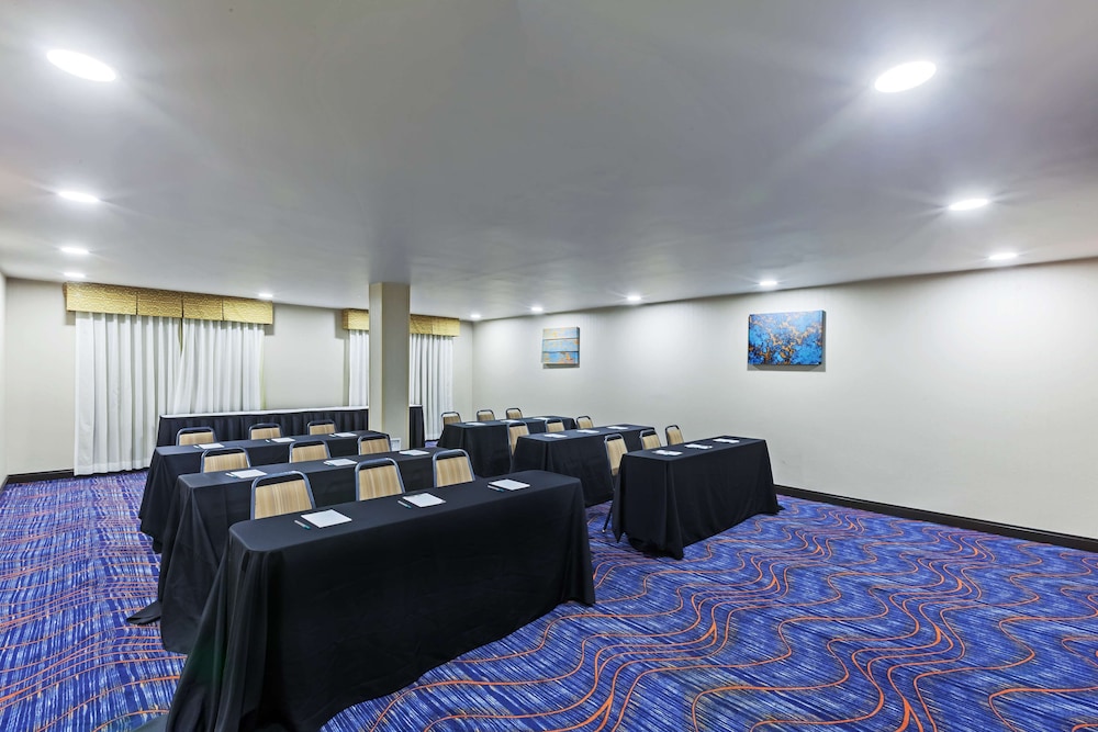 Homewood Suites by Hilton Brownsville - photo 32