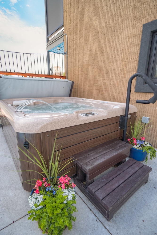 Blue Lakes Inn & Extended Stay - photo 40