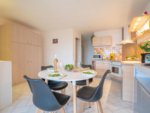 Studio Ulysse Plage 19 by Interhome - carbon neutral hotel in Unknown City