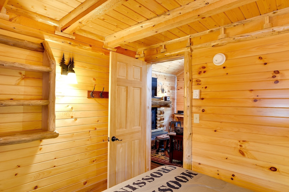 Cobble Mountain Lodge - photo 46