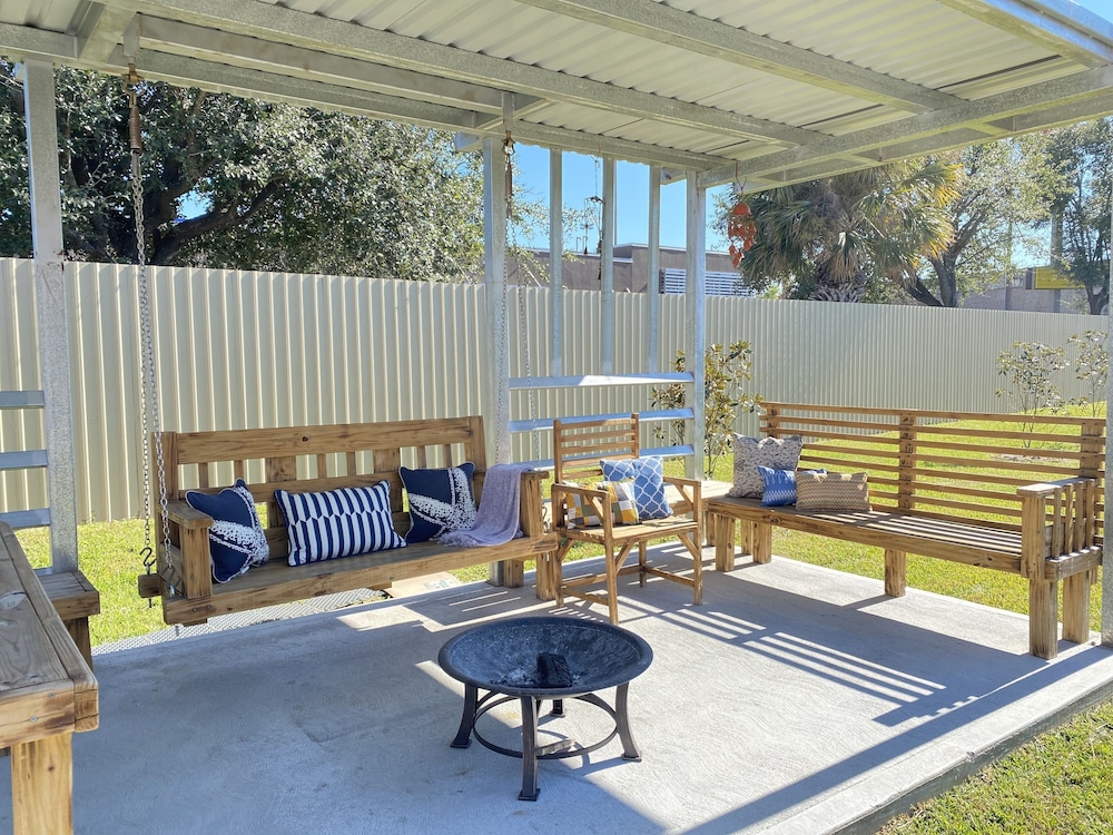 Island Suites - photo 46
