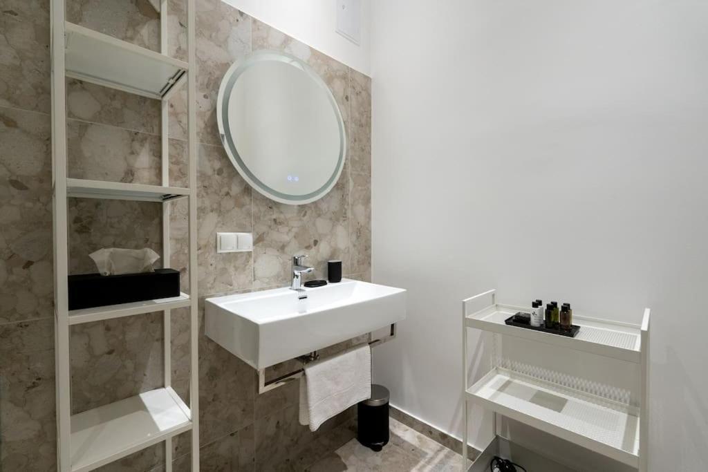 Artful 1BR Suite City Nearby by HM — Vienna — photo 4