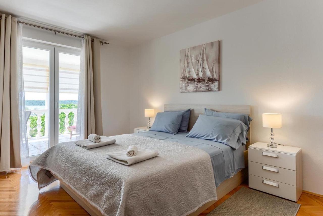 Apartments Pia — 4-Star Luxury Hotel in Razanac, Croatia