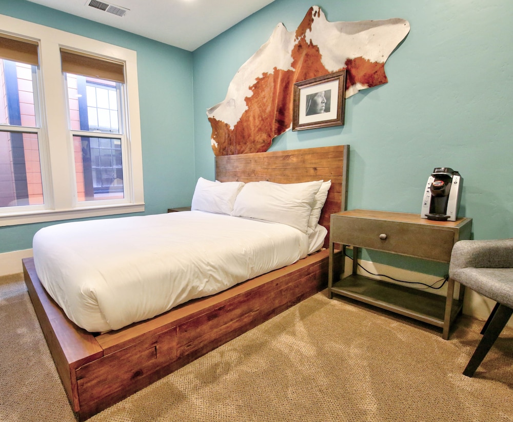 The Groveland Hotel - photo 22