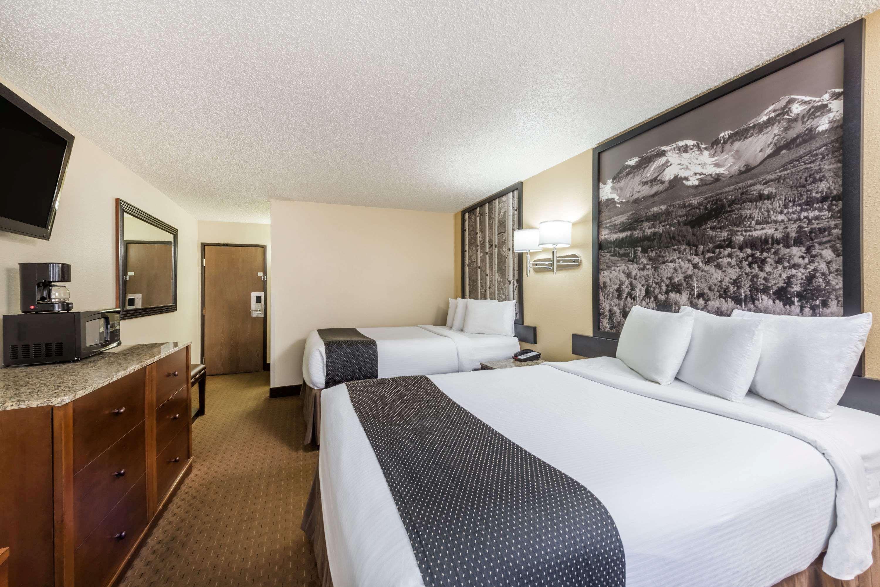 Super 8 by Wyndham Canon City - photo 9