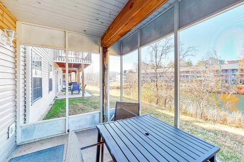 Fall Creek Resort Pond View Escape in Branson, United States