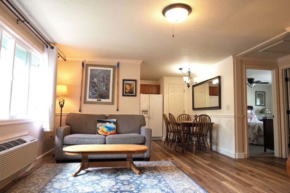 Yellowstone Gateway Inn - photo 62