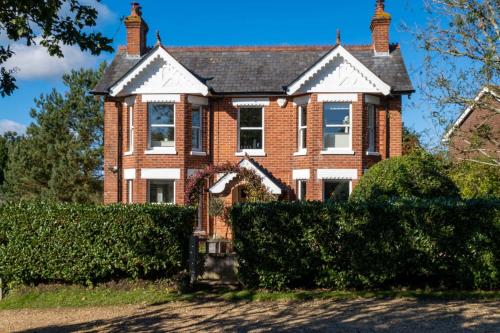 The Bend in Bransgore, United Kingdom