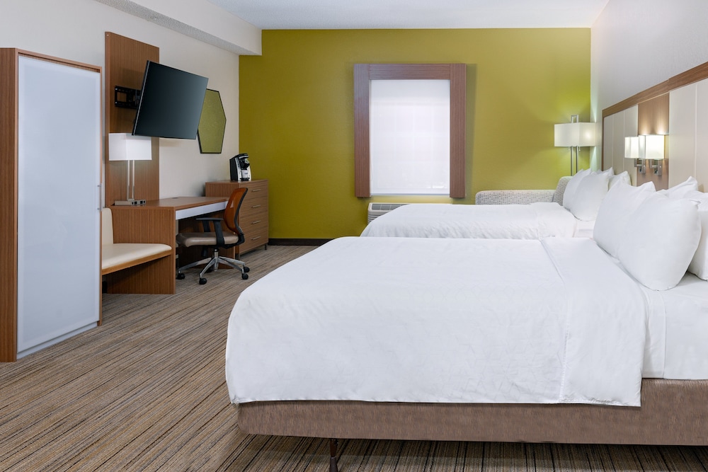 Holiday Inn Express & Suites Naples North Bonita Springs by IHG - photo 7