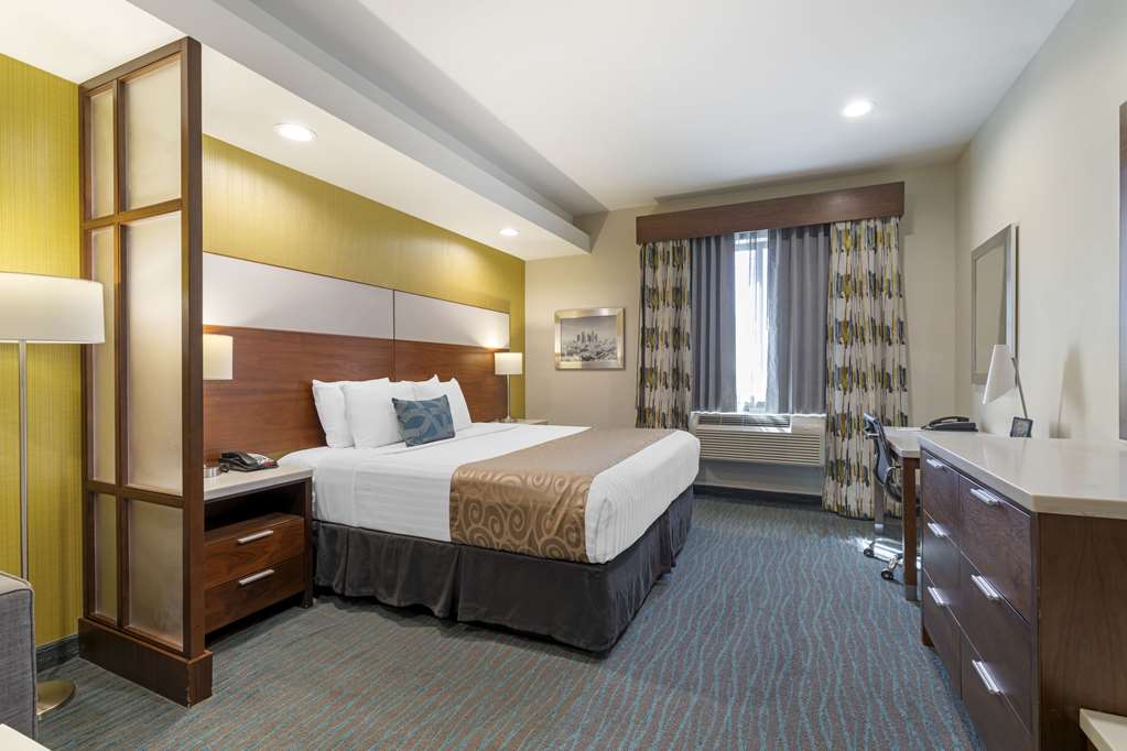 Best Western Plus Gardena Inn & Suites - photo 17