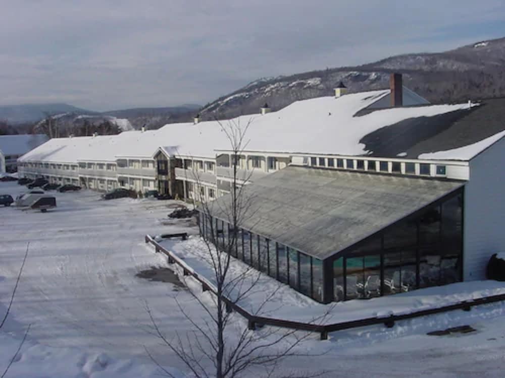 Town and Country Inn & Resort - photo 48