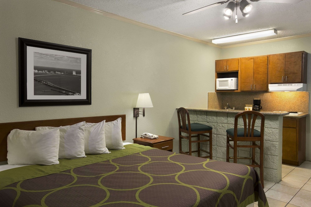 Super 8 by Wyndham South Padre Island - photo 15