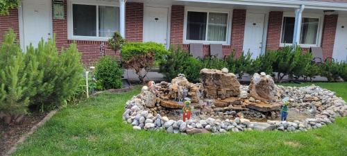 Husker Inn - photo 21