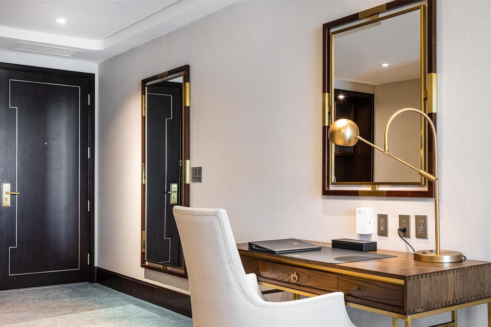 Blossom Hotel Houston Curio Collection by Hilton - photo 27