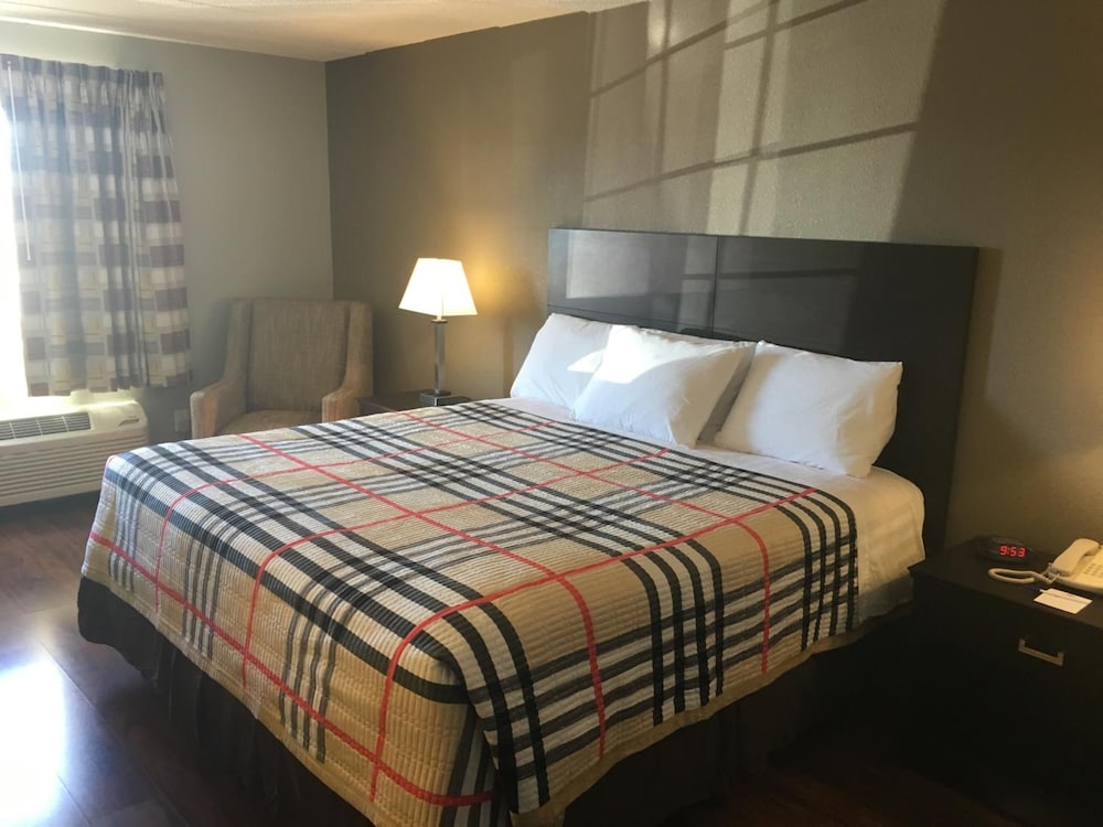 FairBridge Inn Express Monroe City - photo 13