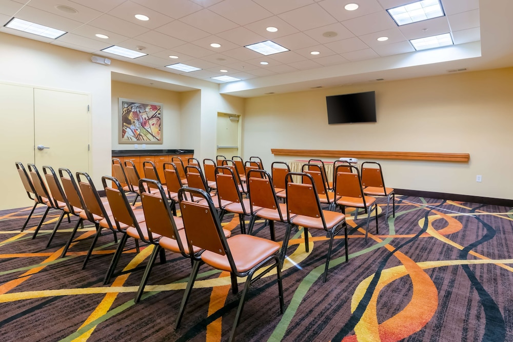 Hampton Inn Ringgold Ft. Oglethorpe - photo 23