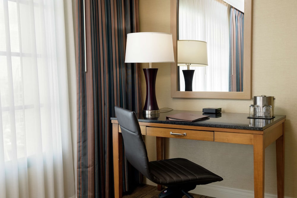 DoubleTree by Hilton San Pedro Port of Los Angeles - photo 18