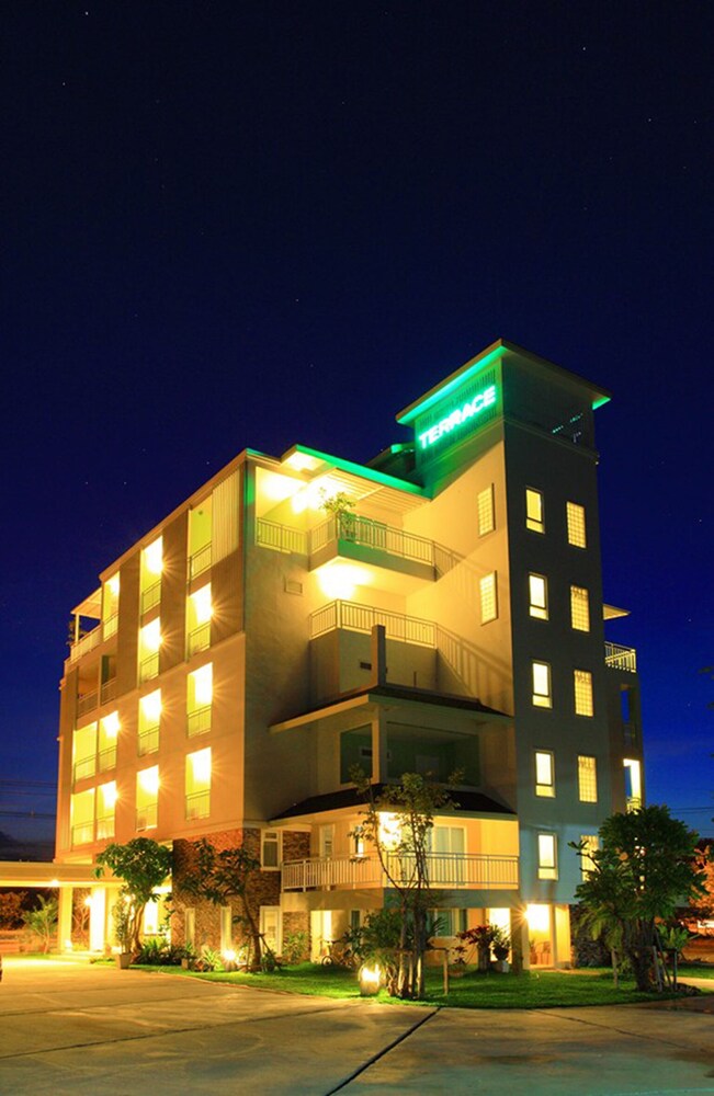 The Terrace Hotel — hotel in Nakhon Si Thammarat