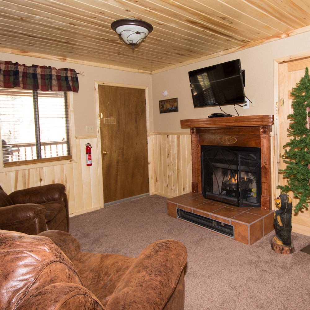 Upper Canyon Inn & Cabins - photo 66