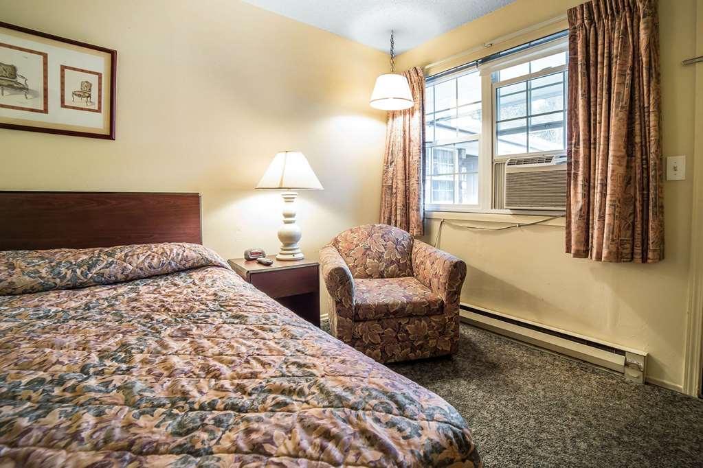 Rodeway Inn La Grande - photo 10
