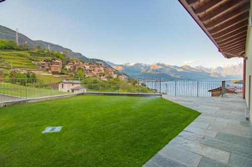 Villa Sant'anna Alba by Curtiaffitti — 4-Star Luxury Hotel in Pianello Del Lario, Italy