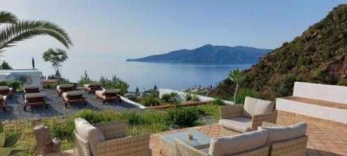 B&B Sunrise — 4-Star Luxury Hotel in Santa Marina Salina, Italy
