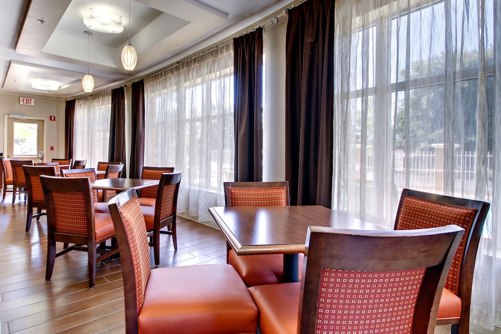 Holiday Inn Express Hotel & Suites Jacksonville South I 295 by IHG - photo 31
