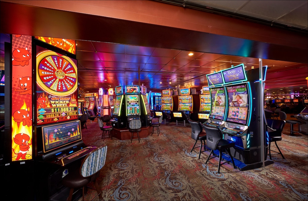 Hotel Apache - photo 13